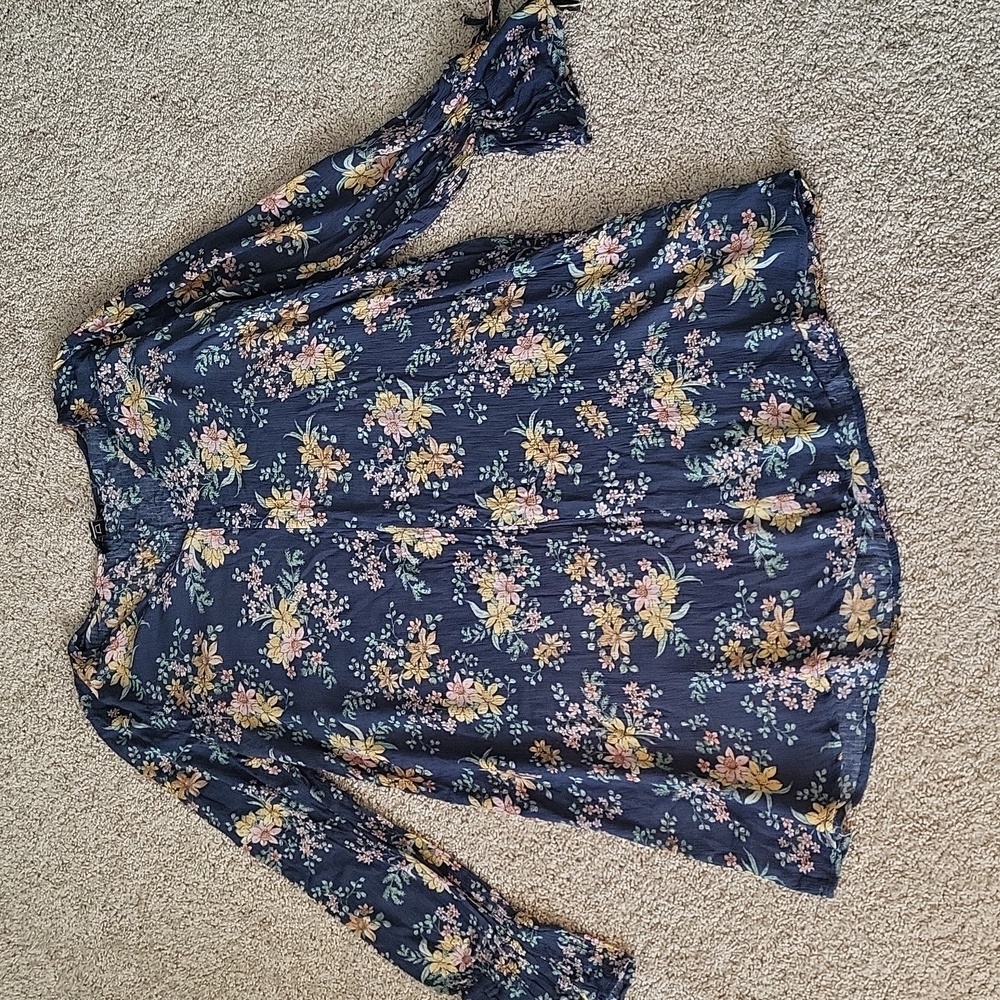 Floral tunic top - Brand new